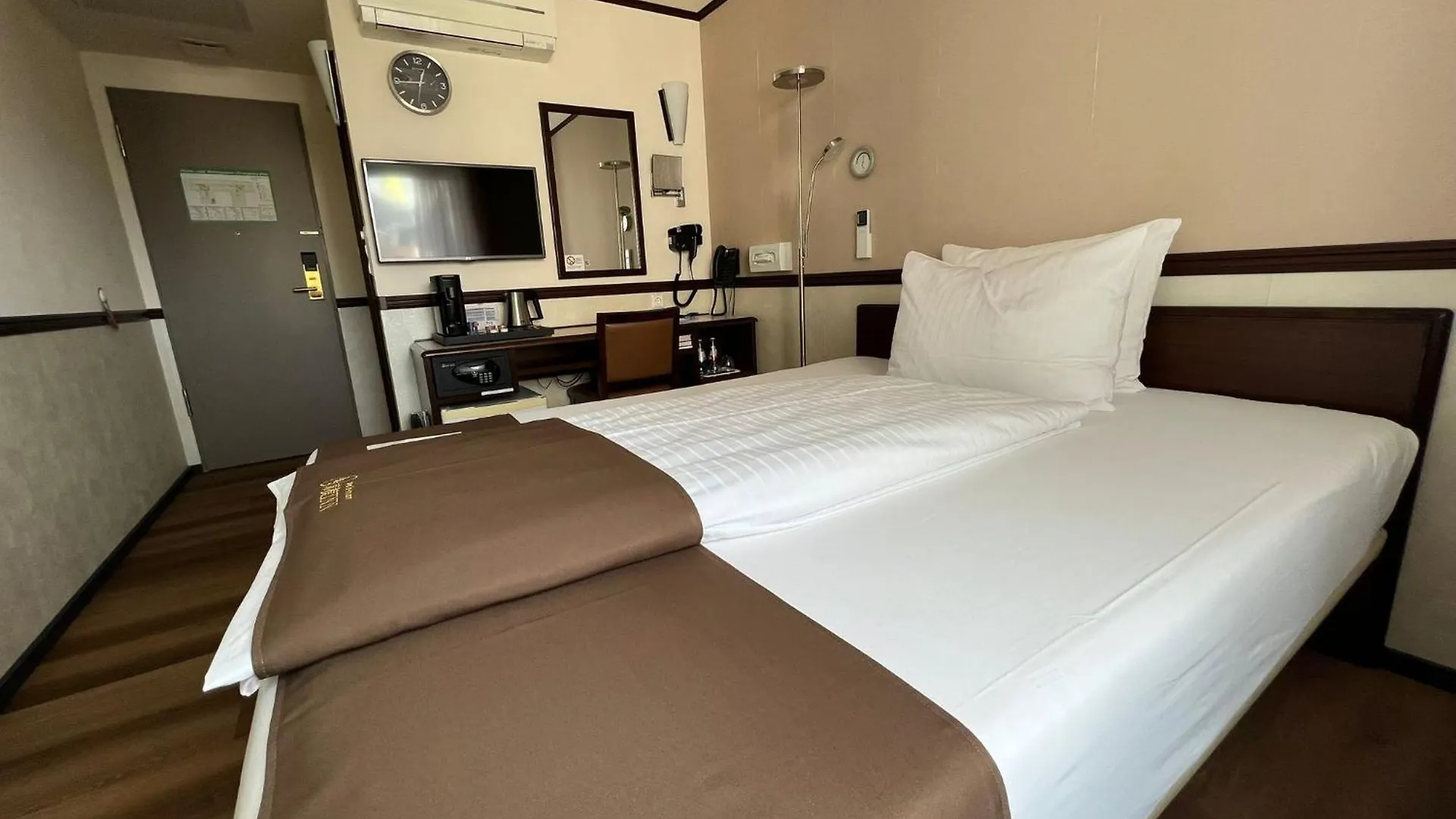 Toyoko Inn Frankfurt Am Main Hauptbahnhof 3*,  Germany